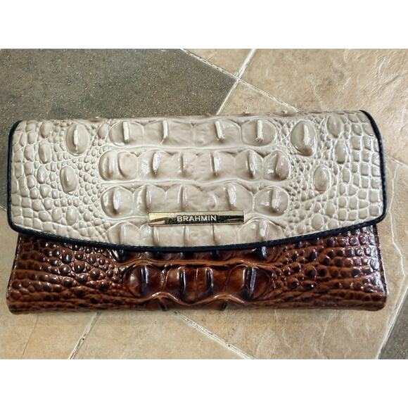 Brahmin Handbags - Brahmin Pecan Melbourne Wallet GUC Women’s Checkbook Credit Card Zip